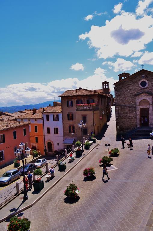 Affittacamere La Torre Montalcino Exteriör bild