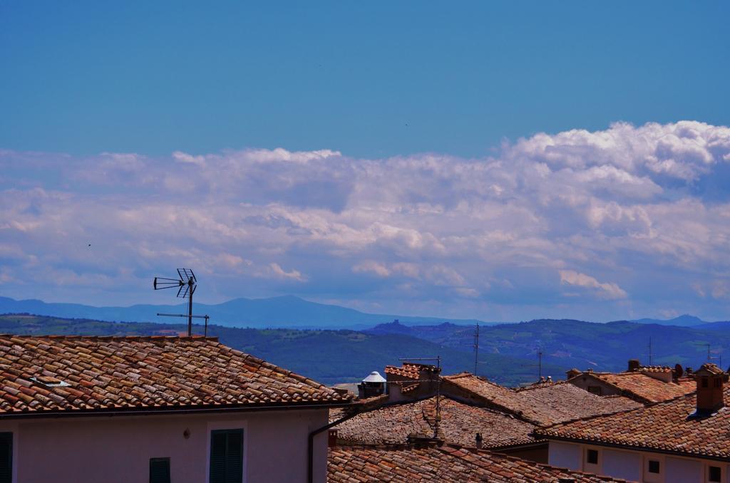 Affittacamere La Torre Montalcino Exteriör bild